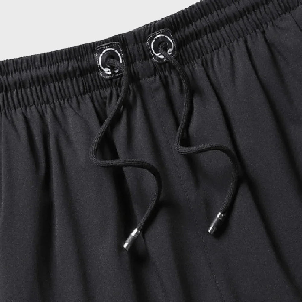 Heldagskomfort møder ubesværet stil – Xylon Casual Herreshorts med snøre