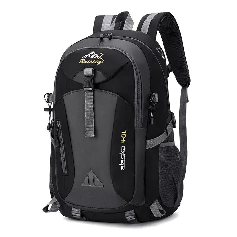 TrailVault 40 | Rygsæk vandtæt 40L med USB & polstrede remme